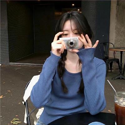 她的伪装
